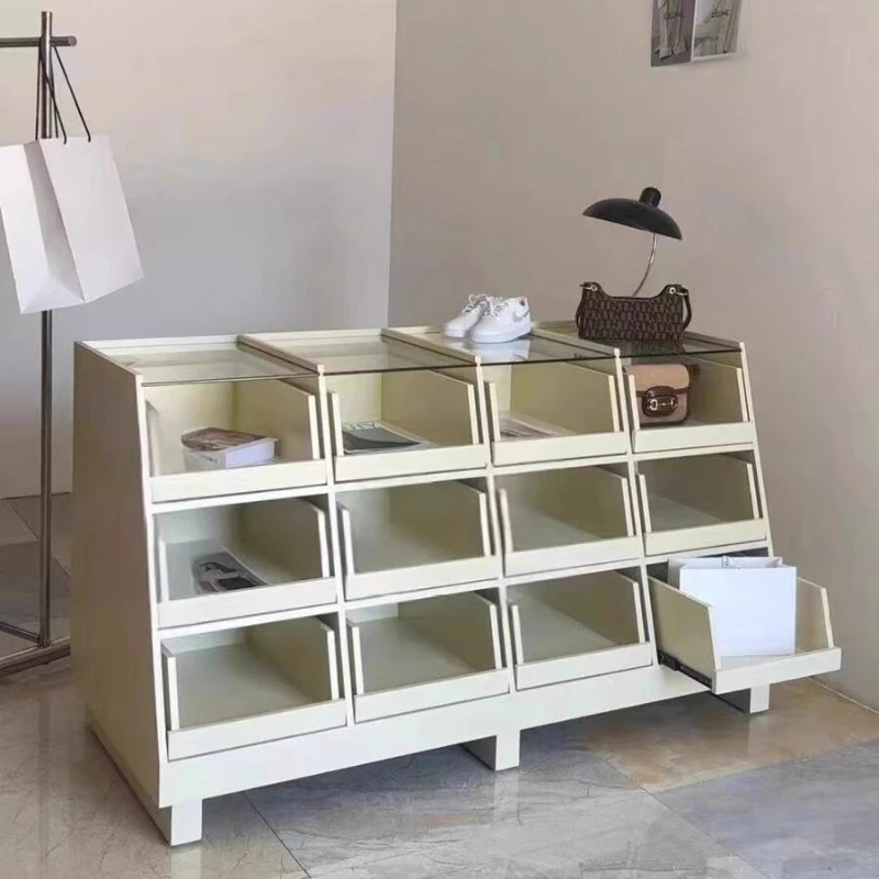Furniture Hardware Store - Sklep z odzieżą dziecięcą Nakajima, szafka